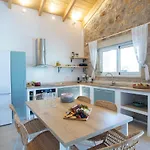 Pnoes Lefkada Villa