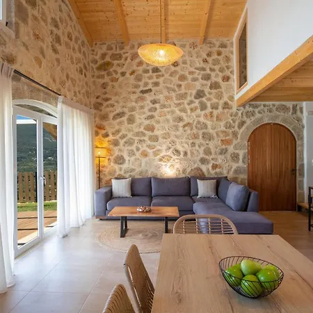 Pnoes Lefkada Vasiliki (Lefkada)