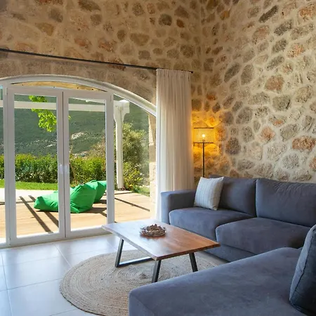 Villa Pnoes Lefkada Vaszilikí