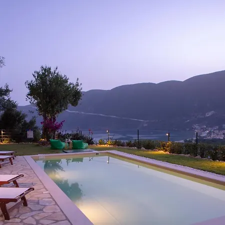 Pnoes Lefkada * Vasiliki (Lefkada)