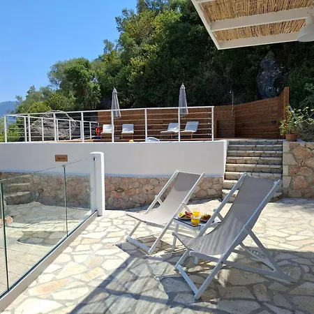 Villa Pnoes Lefkada