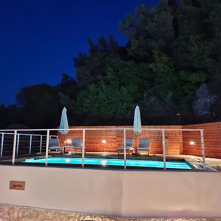 Pnoes Lefkada Villa
