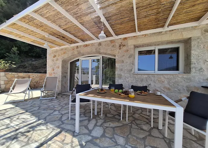 Pnoes Lefkada Βασιλική